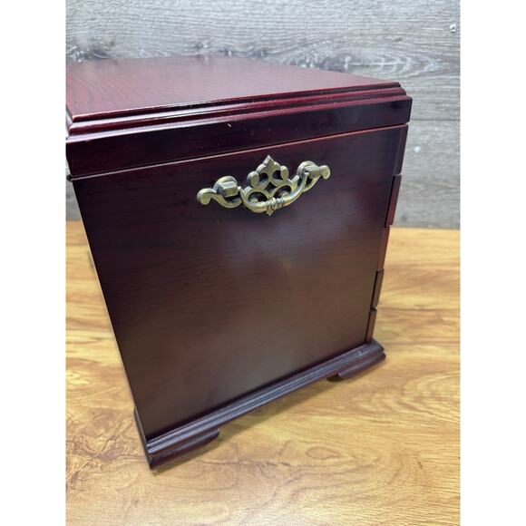 Thomas Pacconi Jewellery Box - Etsy Thomas Pacconi Museum Series Wood Jewelry Chest Box Cherry Finish Brass 15x11x10